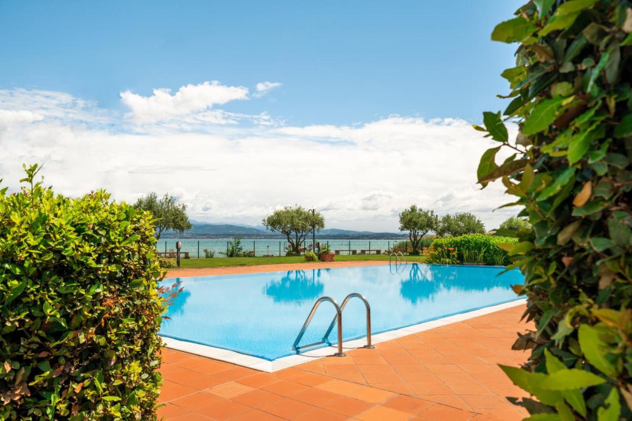 Vista - Lake & Pool Sirmione Dış mekan fotoğraf